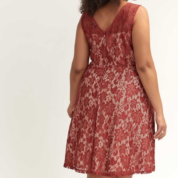 Penningtons Sleeveless Fit & Flare Lace Dress - Picture 3 of 5